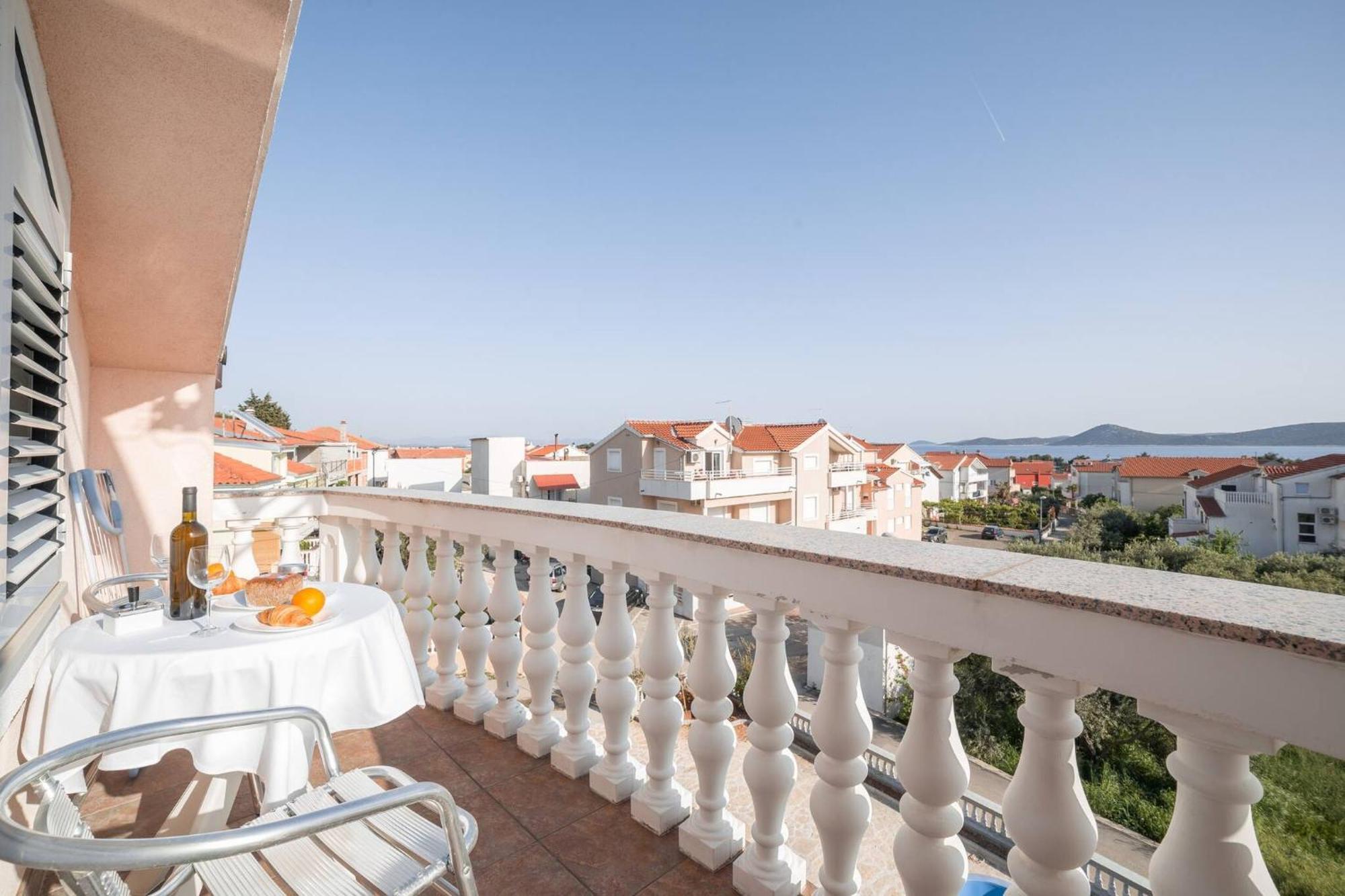Nikol Apartment Vodice Exterior foto