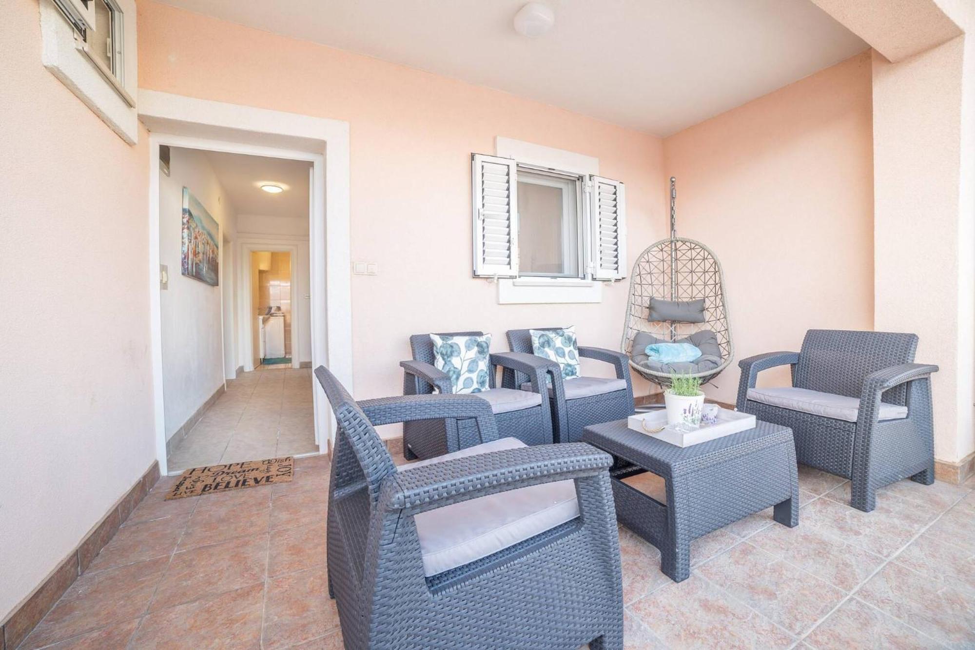 Nikol Apartment Vodice Exterior foto